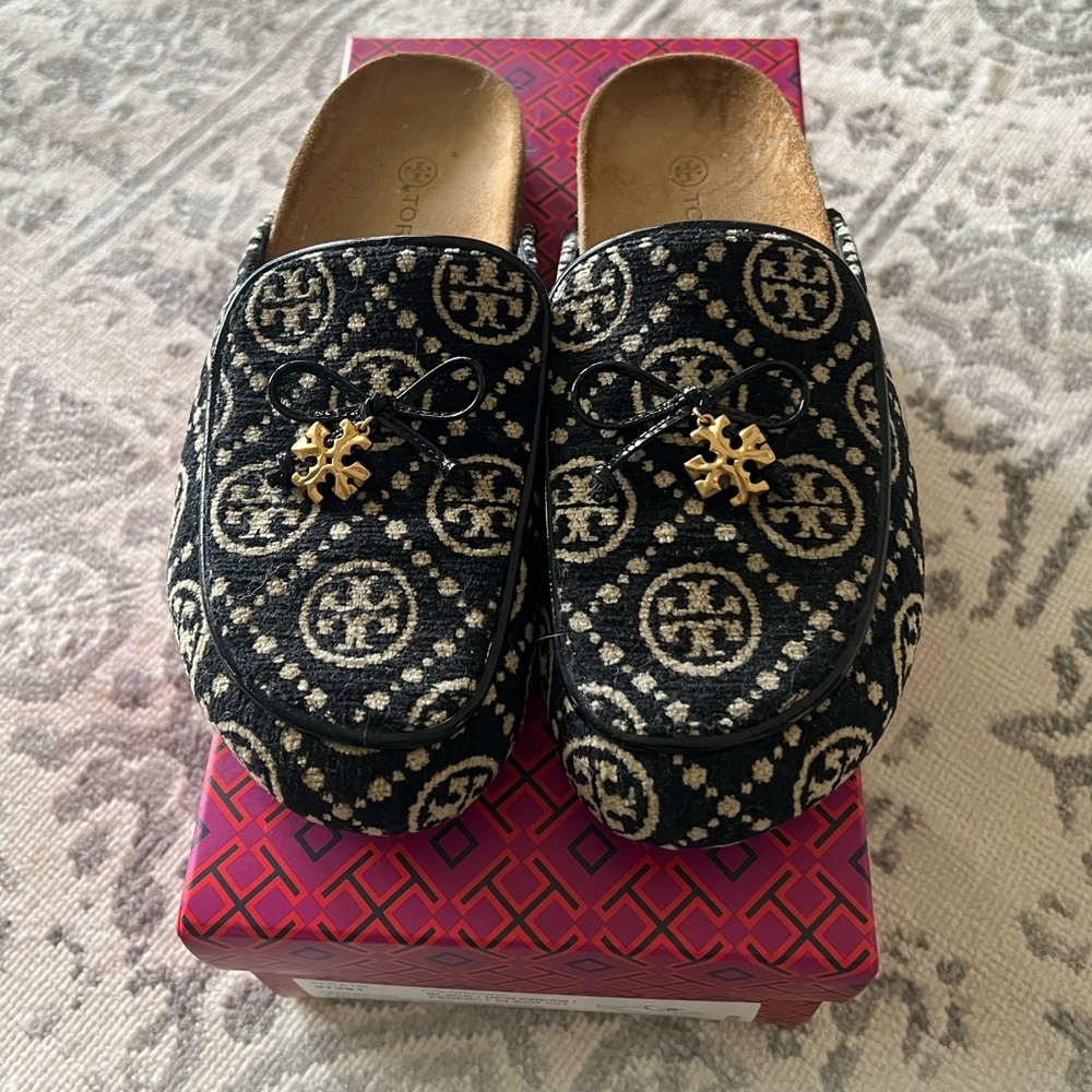 Tory Burch Monogram Charm Mule, Size 7, Great condition